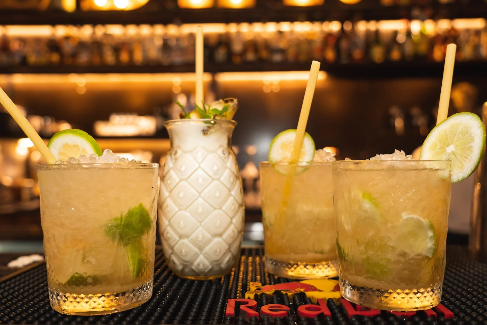 Mojitos signature au bar du Baroof